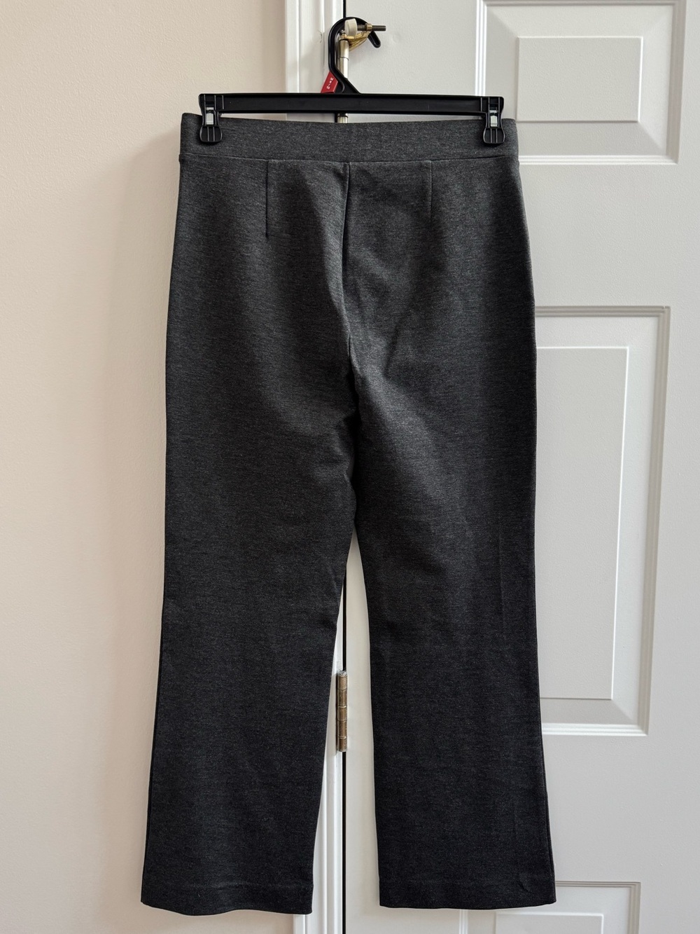 Ann Taylor - Women’s Weekend Dark Gray Pull-up Knit Pants (medium) - Picture 4 of 5